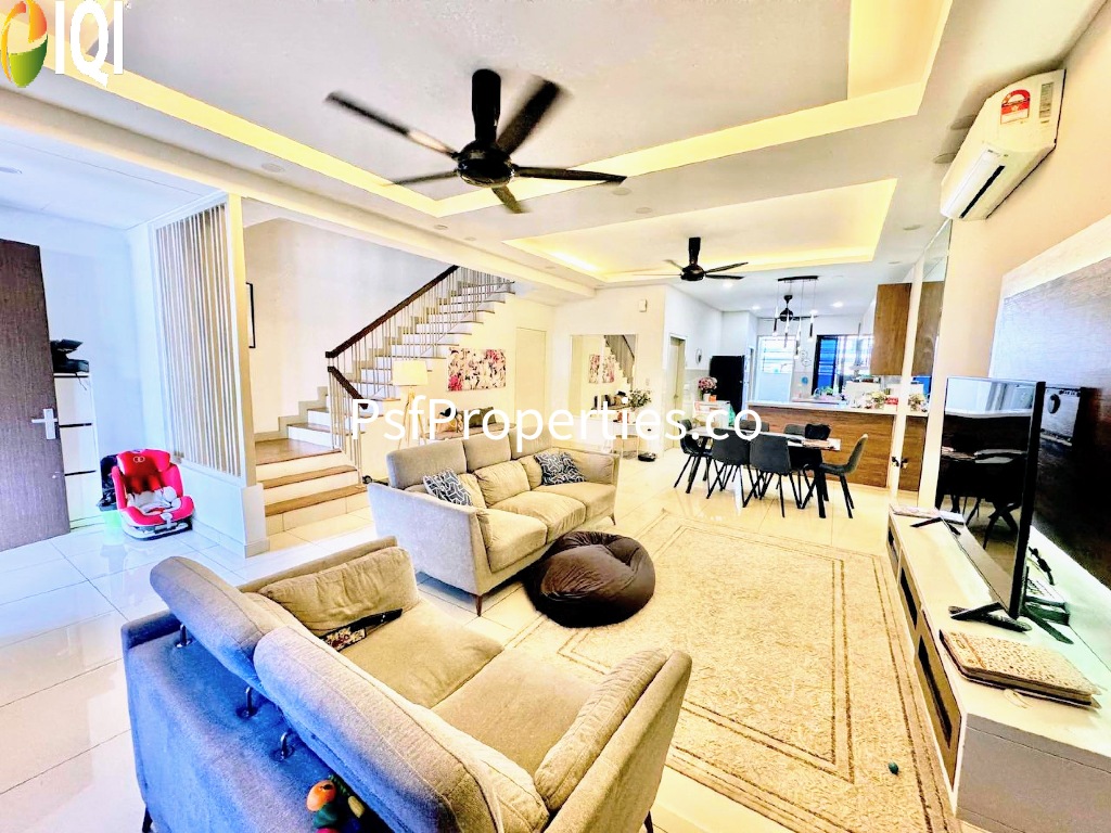 Elmina Valley 4 image