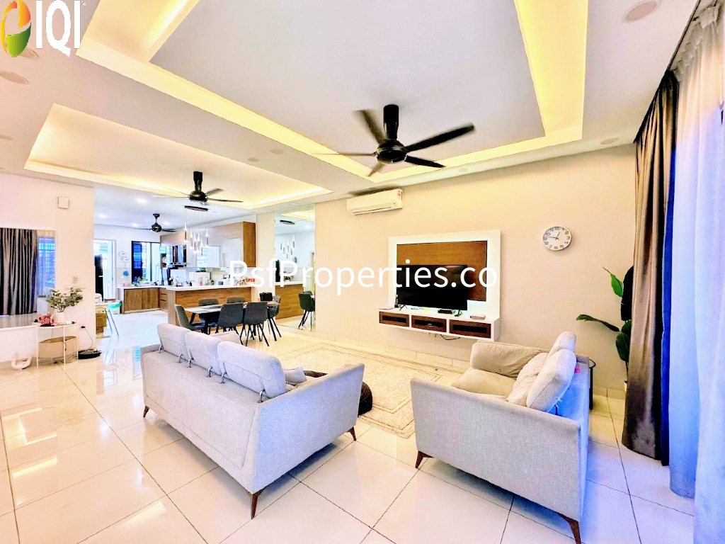 Elmina Valley 4 image