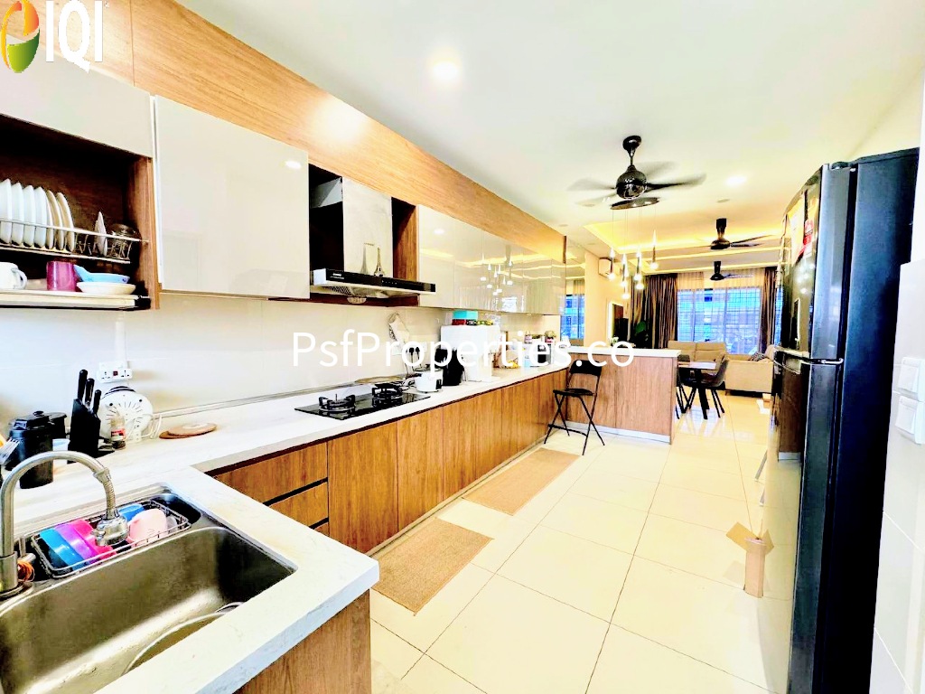 Elmina Valley 4 image