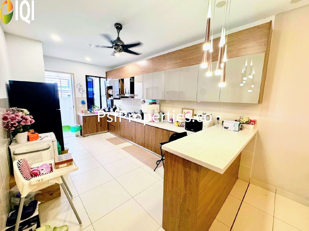 Elmina Valley 4 image