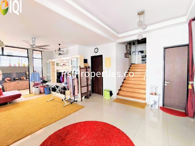 Maple Terrace image
