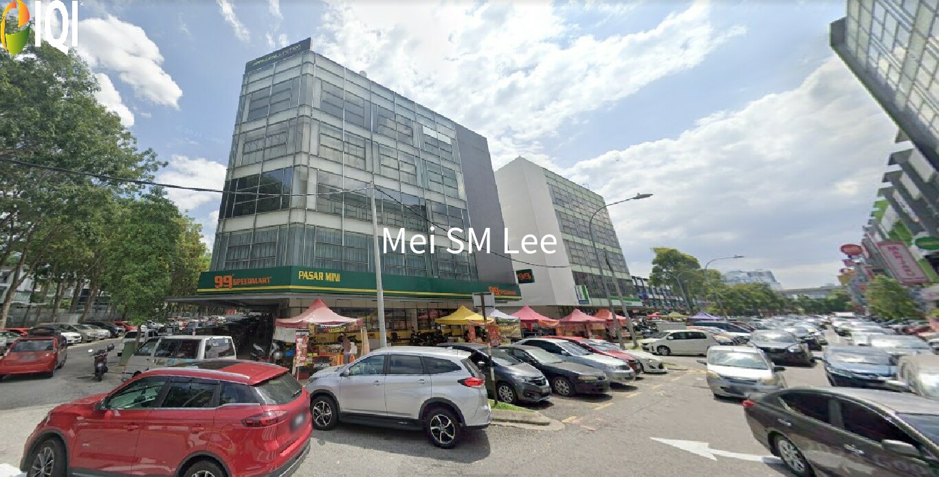 The Trillium @Lake Fields image