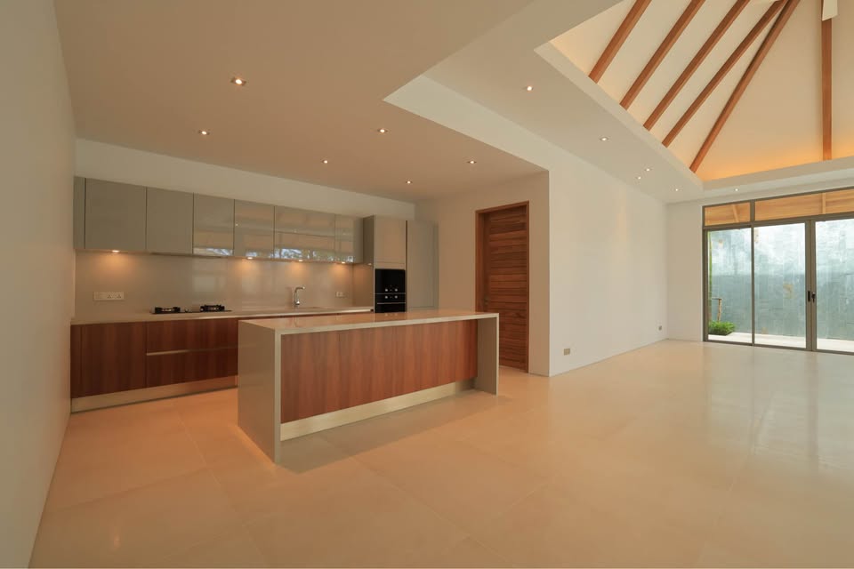 Brand New 4-Bedroom Villa at Anchan Mountain Breeze image