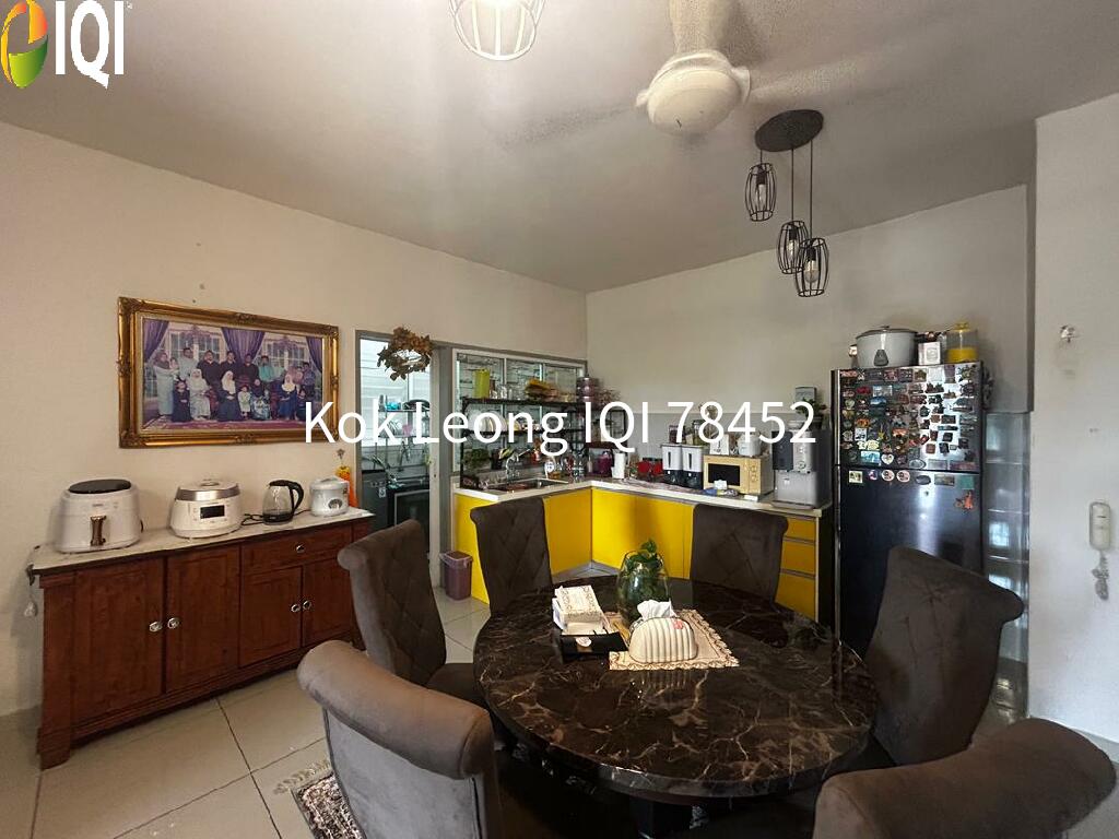 Springville Residence Taman Equine 3R, 2B For Sale  image