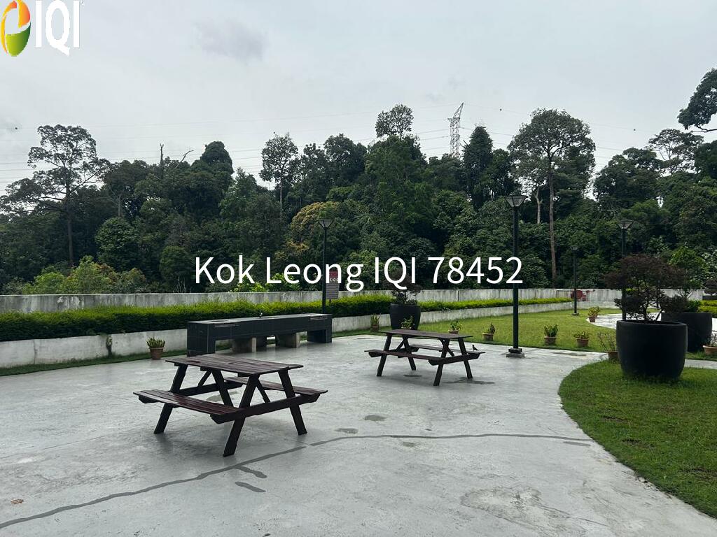 Springville Residence Taman Equine 3R, 2B For Sale  image