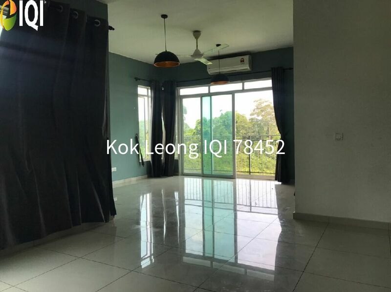 Springville Residence Corner Unit