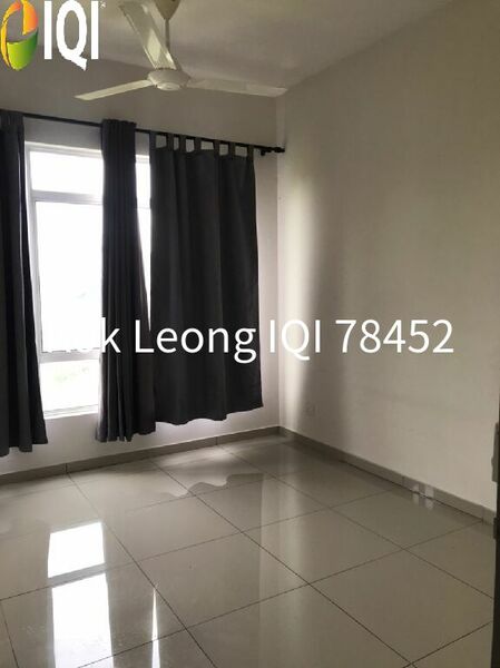 Springville Residence Corner Unit Partial Funished 3R,2B  For Sale