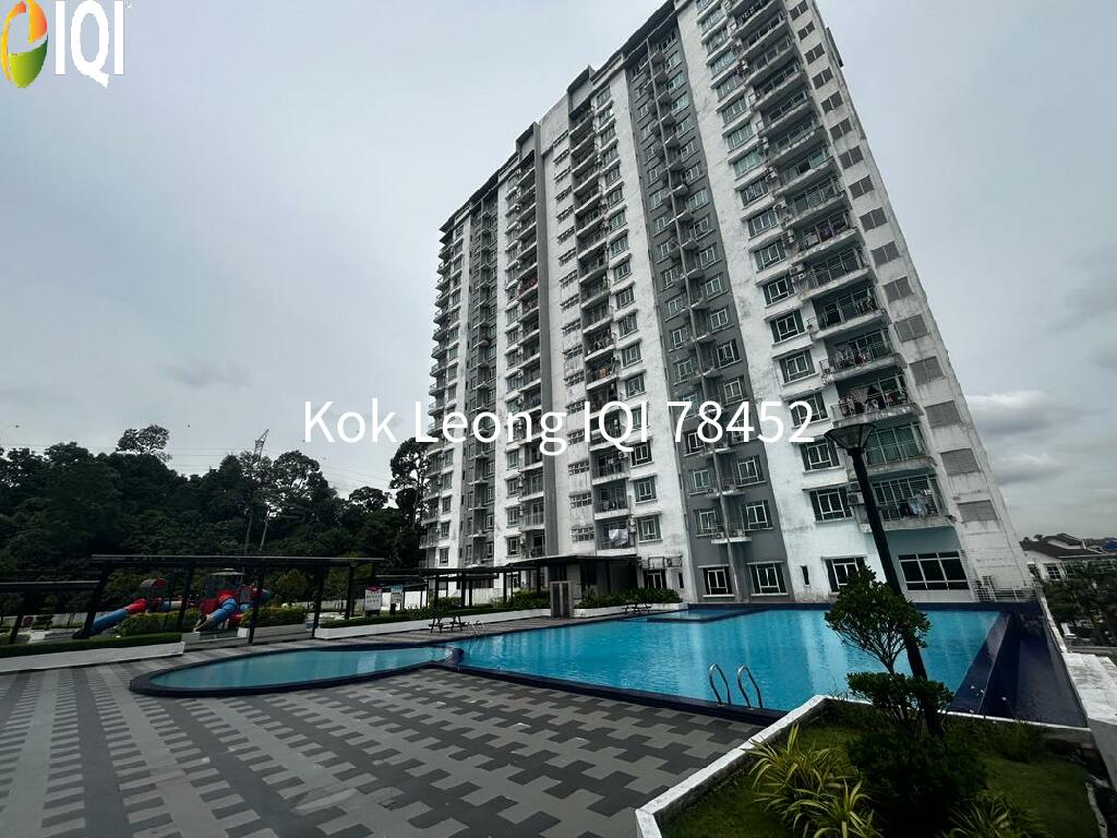 Springville Residence Corner Unit Partial Funished 3R,2B  For Sale image
