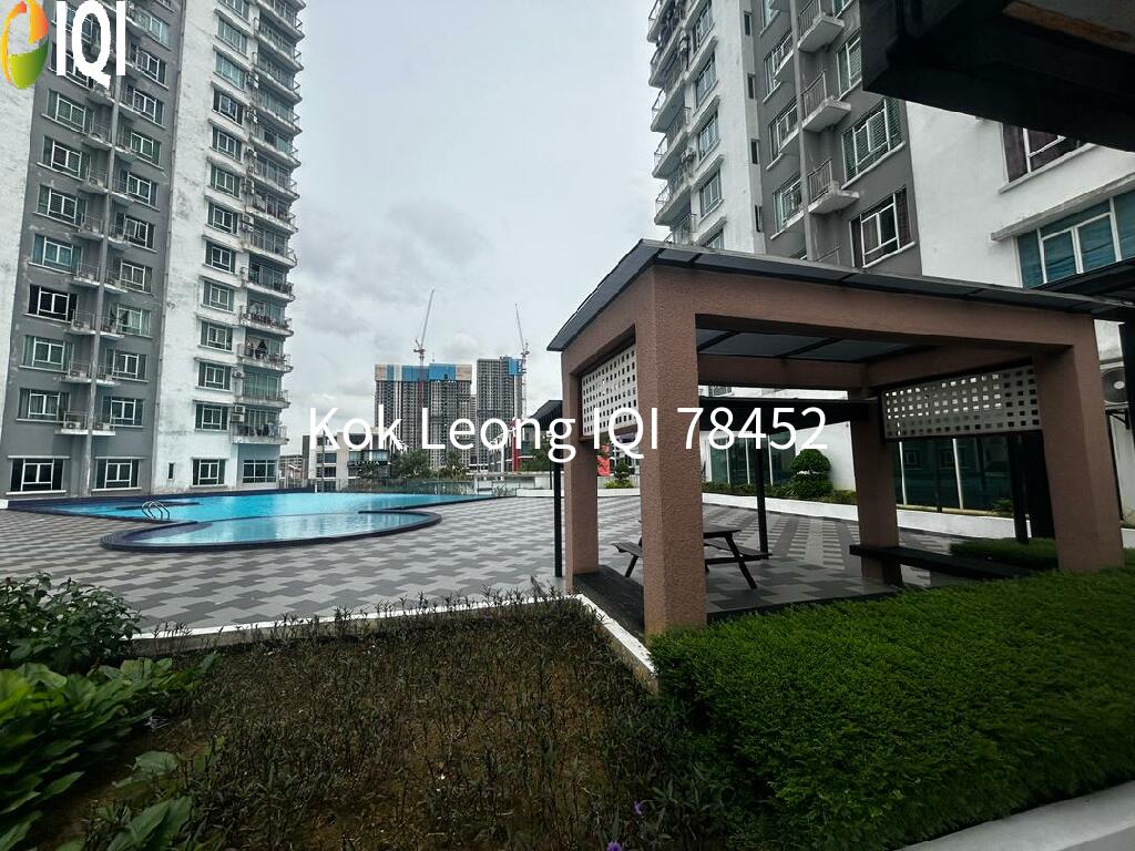 Springville Residence Corner Unit Partial Funished 3R,2B  For Sale image