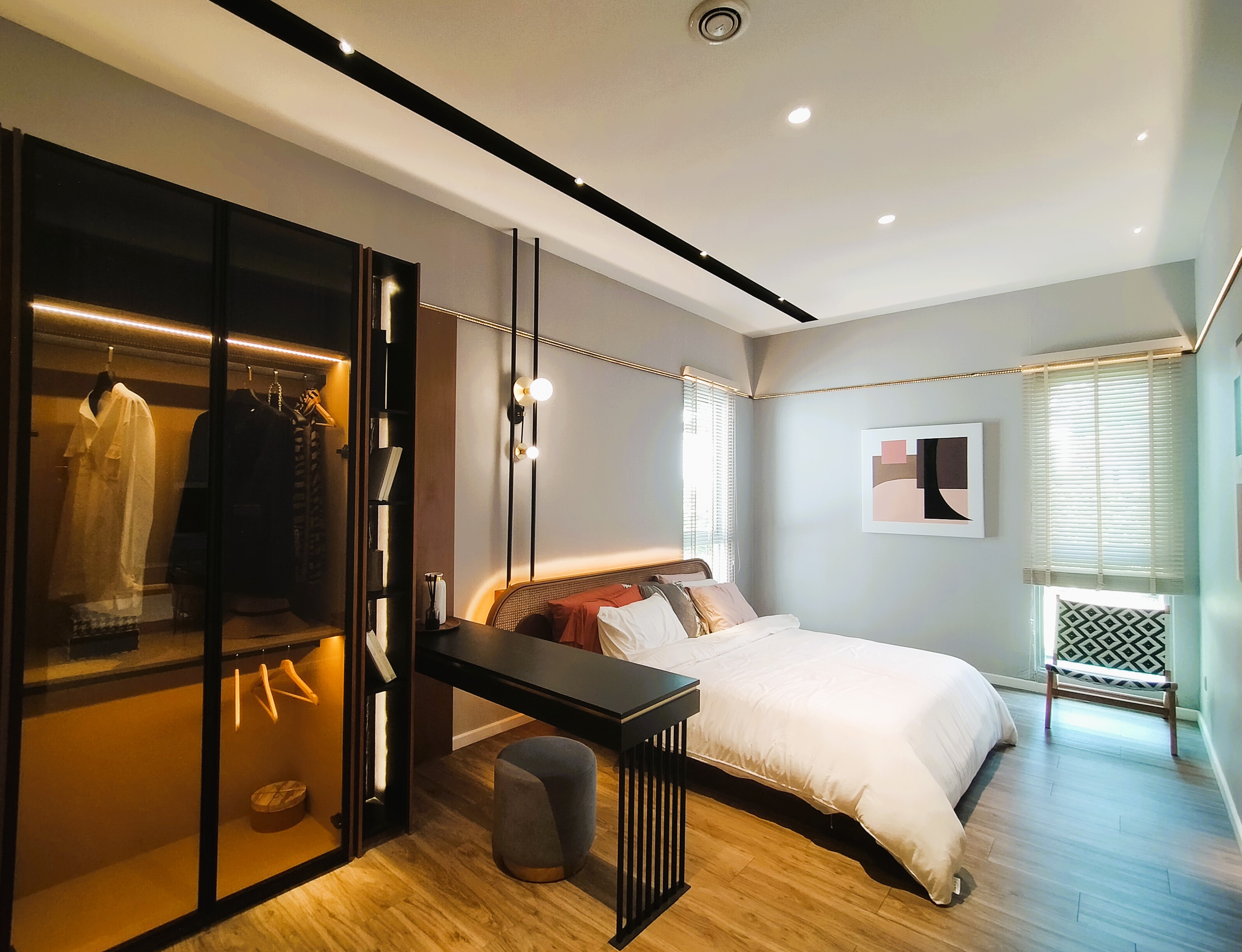 Sanderling @ Lakefront Cyberjaya image