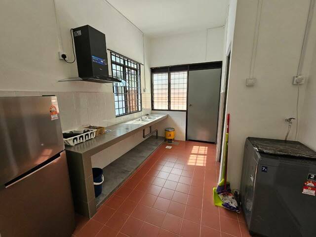 Cheap Fully Furnish Semi D Tambun Perpaduan Pakatan Jaya Bercham Sumway Bandar Baru Putra image