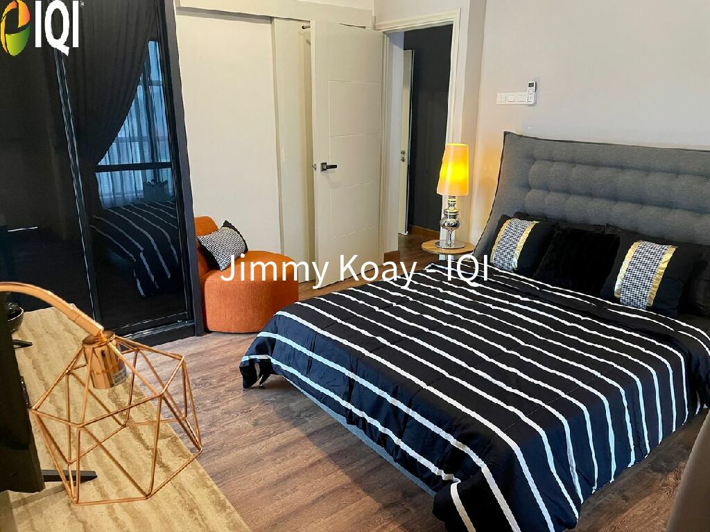 Fully Furnished Contemporary 2BR Duplex @ Arte Mont Kiara image