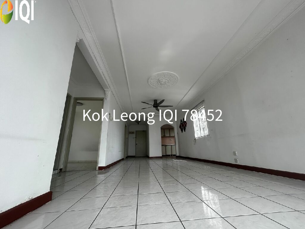 Pantai Hillpark 5 3R 2B Corner unit  Penthouse for Sale image