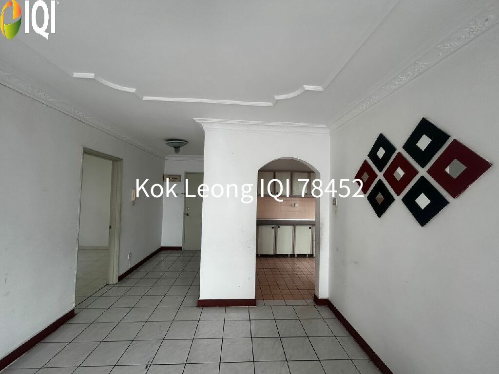 Pantai Hillpark 5 3R 2B Corner unit  Penthouse for Sale image