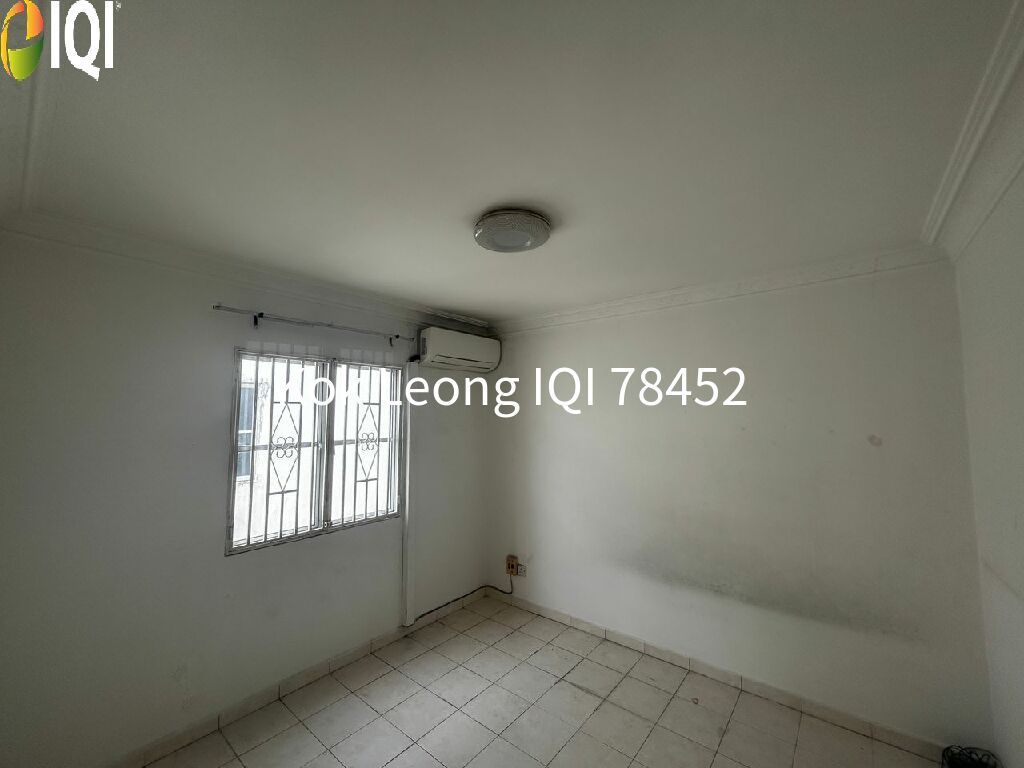 Pantai Hillpark 5 3R 2B Corner unit  Penthouse for Sale image