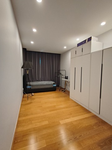 Bay 21 image