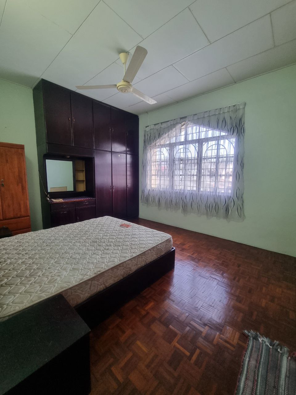 Double Storey house located in taiping town for sale image