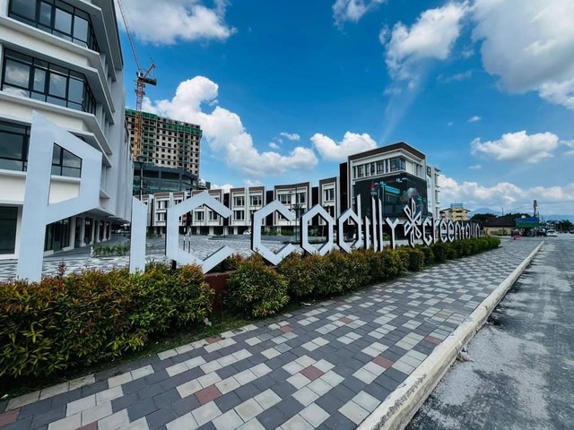 Brand New Cheap Rent Ground Floor Piccadilly Greentown Ipoh Town Garden Canning image