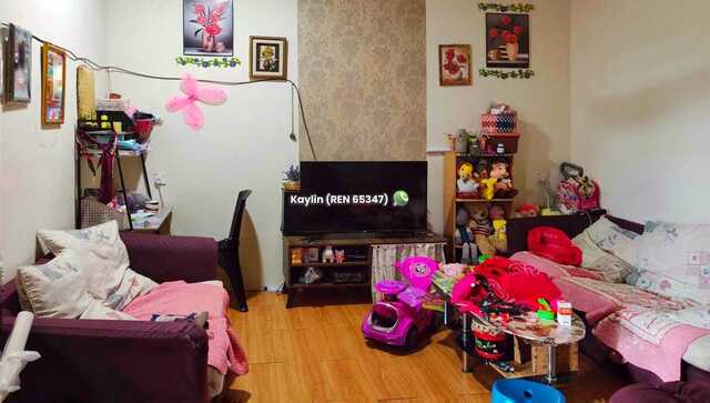 Wassion Avenue Upper Unit Townhouse For Sale image