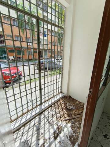 Renovated Ground Floor Good Panorama Lapangan Perdana Flat Botani Pengkalan  image