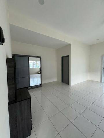 Gate Guard Fully Furnish Botani Lapangan Cyber Siber Gunung Rapat Song Choon Simpang Pulai image