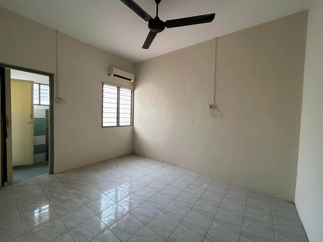 Cheap Sale 5 Room 2.5 Storey Menglembu Impiana Adril Wang Bestari Timur Bukit Merah Lahat image