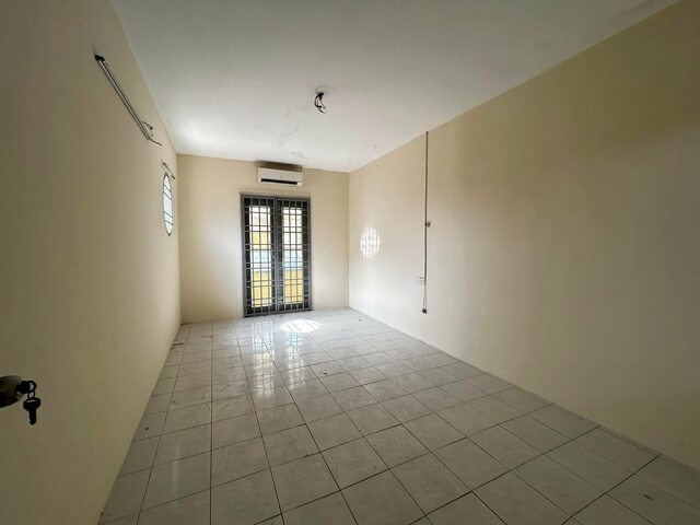 Cheap Sale 5 Room 2.5 Storey Menglembu Impiana Adril Wang Bestari Timur Bukit Merah Lahat image