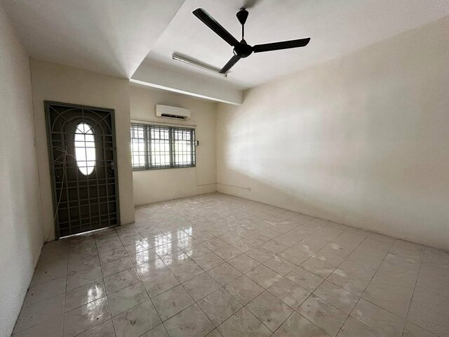 Cheap Sale 5 Room 2.5 Storey Menglembu Impiana Adril Wang Bestari Timur Bukit Merah Lahat image