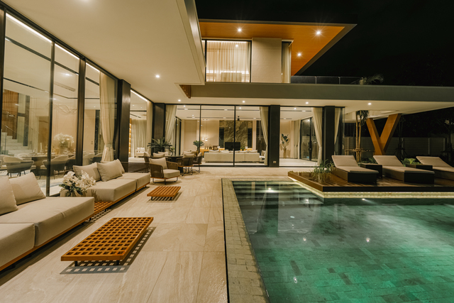 Luxury Living in Layan, Phuket image