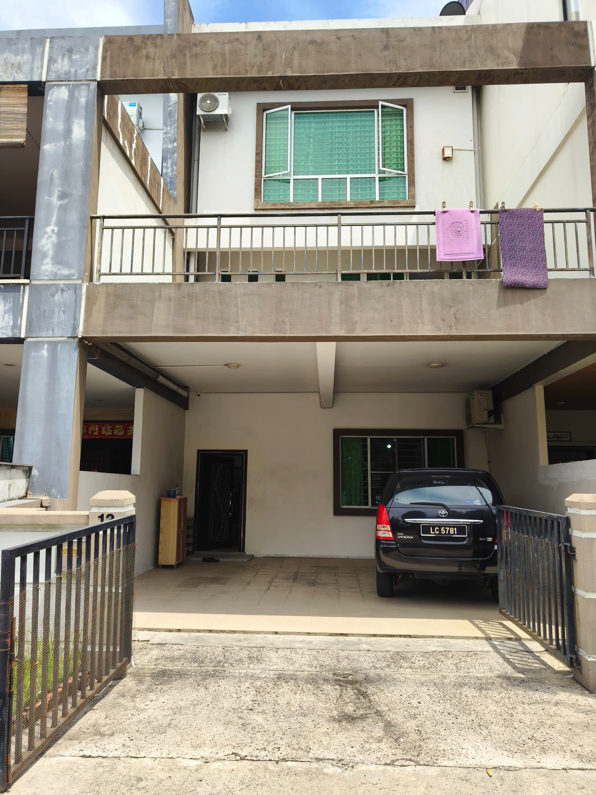 Taman Padi View Villa image