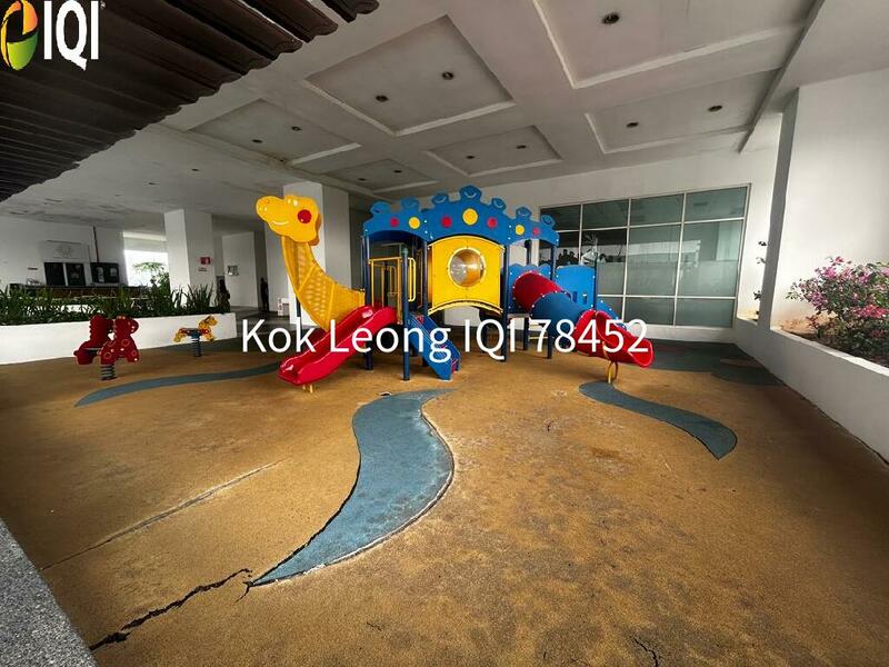 Endah Promenade Partial Furnished 3R,2B For Sale 