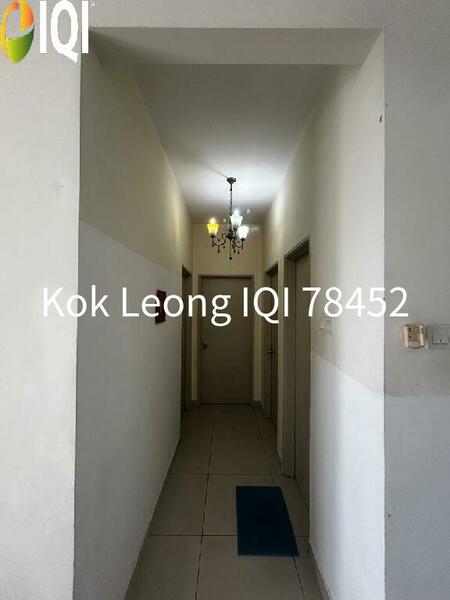 Endah Promenade Partial Furnished 3R,2B For Sale 