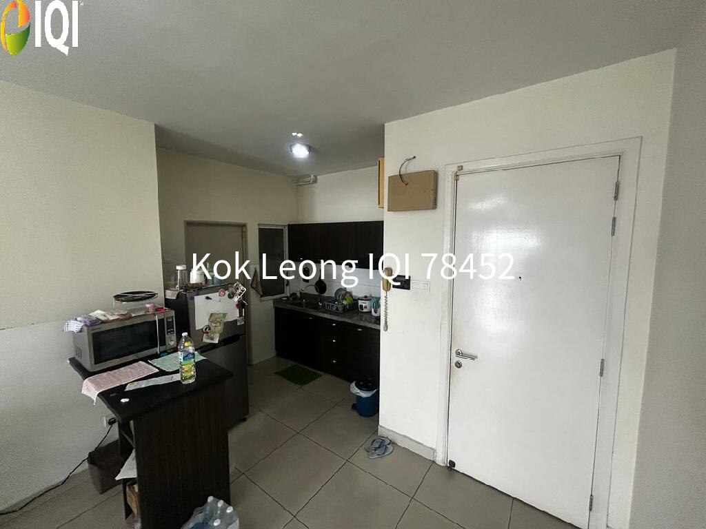 Endah Promenade Partial Furnished 3R,2B For Sale  image