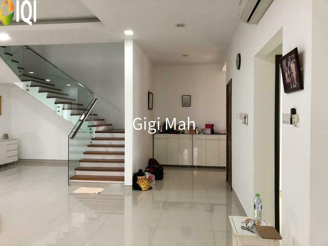 Ukay Seraya image