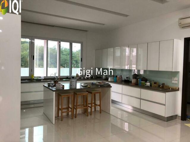 Ukay Seraya image