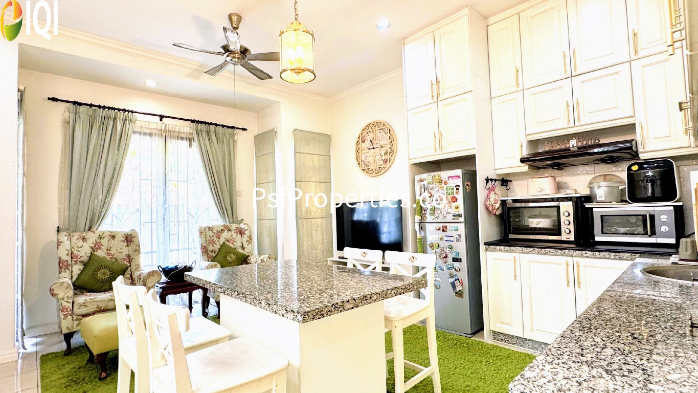 Bukit Jelutong image