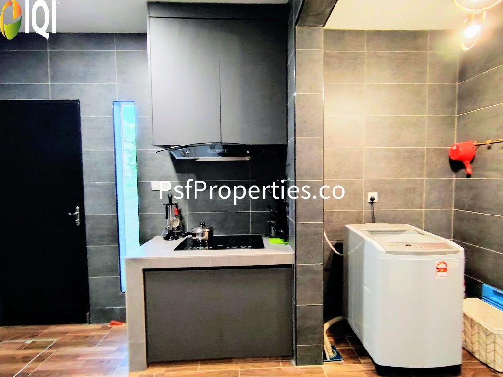 Elmina Valley 3 image