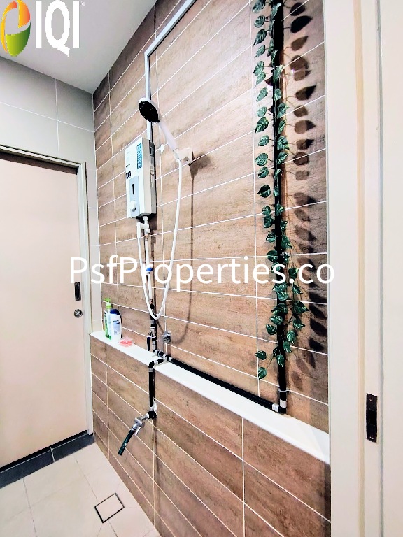 Elmina Valley 3 image