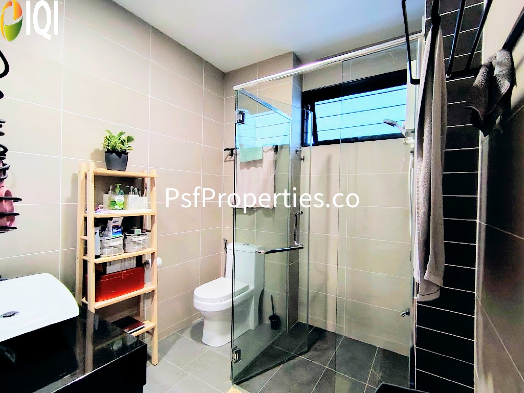 Elmina Valley 3 image