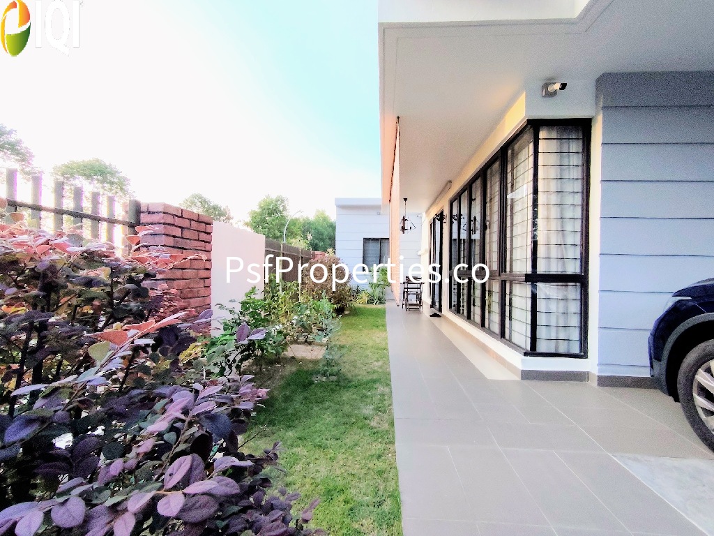 Elmina Valley 3 image