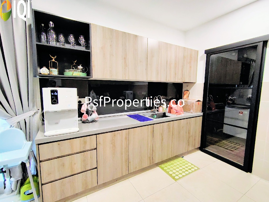 Elmina Valley 3 image