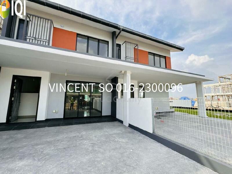Bandar Bukit Raja at Casira 3-Double Storey House For Rent