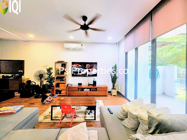 Thistle Grove image