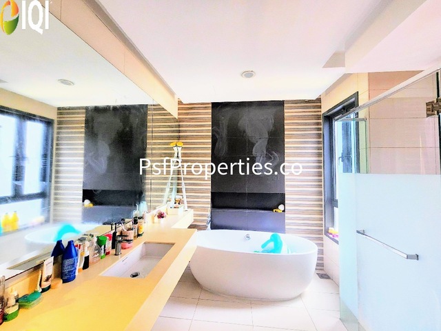 Thistle Grove image