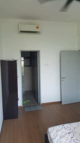 Cheap Rent Fully Furnish Oasis Condo Simee Ipoh Garden Canning Fair Park image