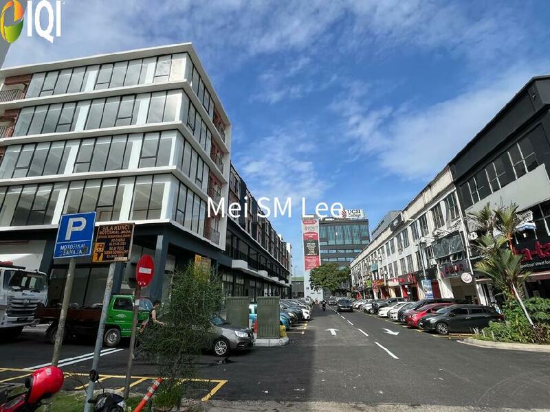 UC Square