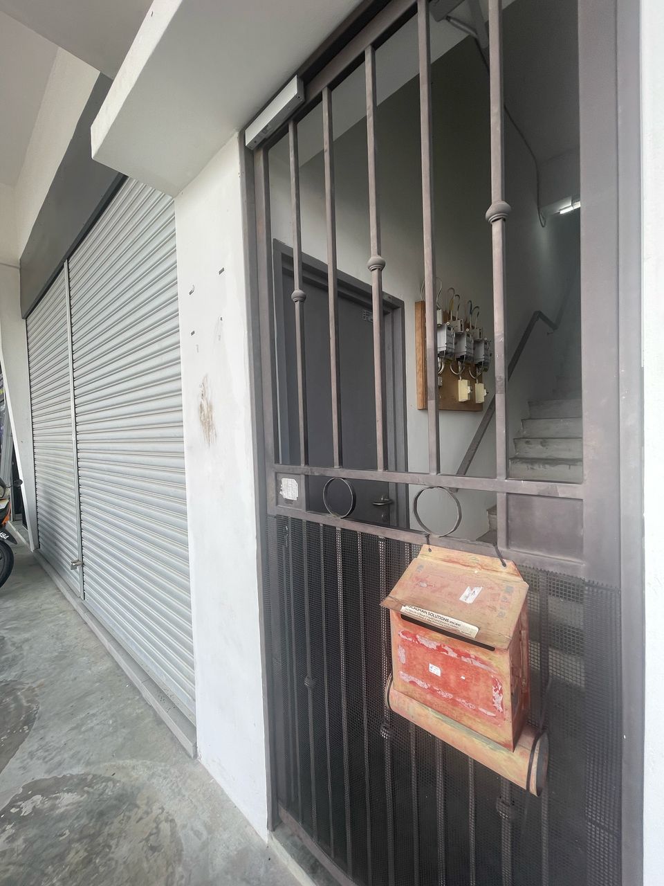 3 Storey Shoplot with Individual Title @ Mc Donalds Semariang image