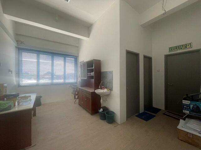 3 Storey Shoplot with Individual Title @ Mc Donalds Semariang image
