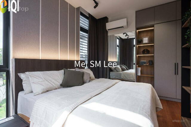 LaVille image