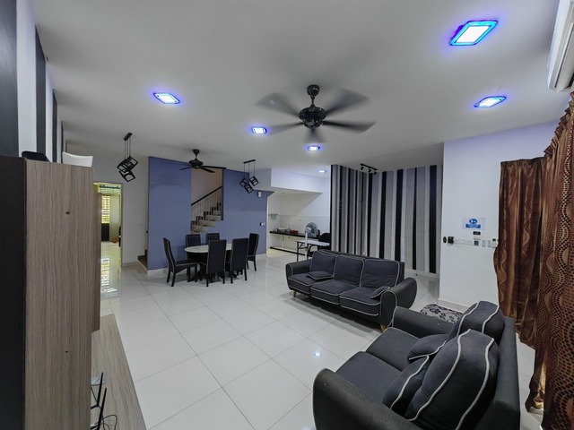 BANDAR AINSDALE image
